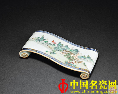 粉彩山水纹墨床