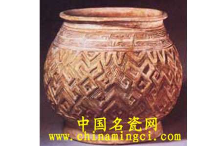 商代陶器的发展及特点