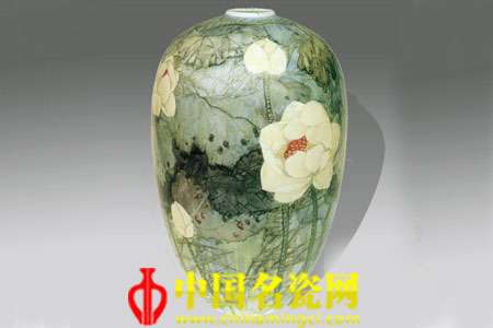 “釉上珍珠彩” 