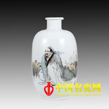 俞瑞林 陶潜爱菊图 瓷瓶