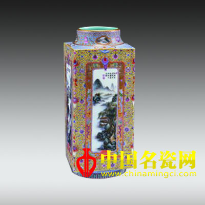 民国 仿乾隆粉彩开光“山水图”琮式瓶