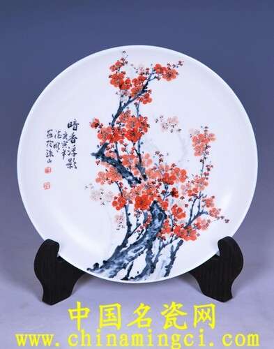 雪地寒梅铸艺魂 一品德明瓷中情——记景德镇陶瓷艺术家王德明