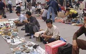 古玩市场“买假不退是行规”