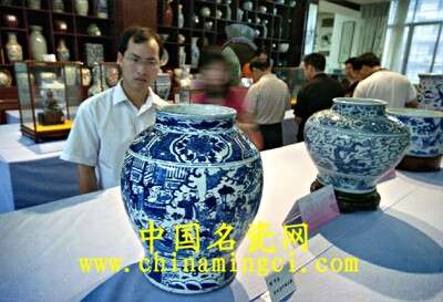 藏友弃远求近 现当代名家名瓷深受青睐