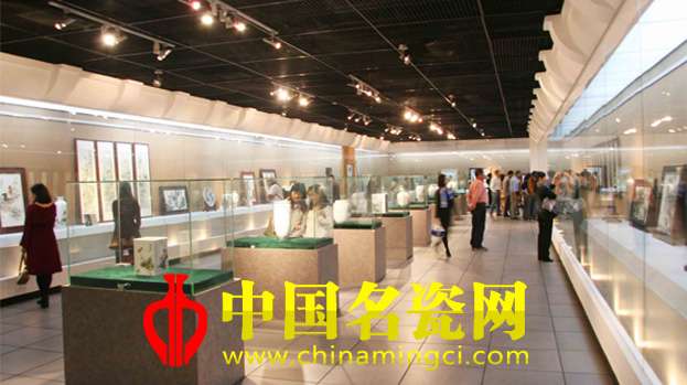 《瓷国明珠》景德镇传统粉彩瓷研究院作品展完美收官