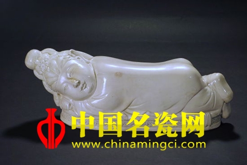 瓷器拍卖市场呈现“外热内冷”局面