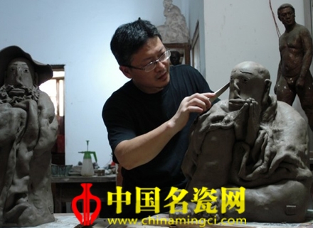 黄胜：青凝雅韵 意趣天成