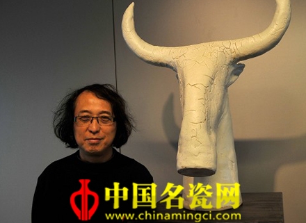 继承传统、敢于创新——朱乐耕