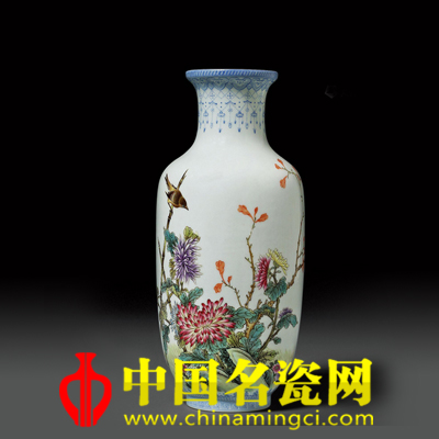 叶震嘉 粉彩花卉纹瓶