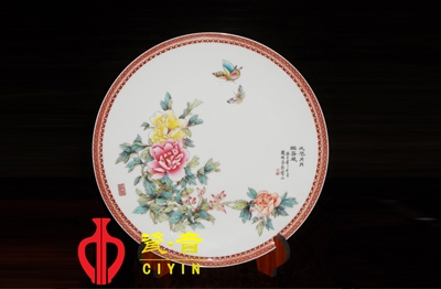 工笔细致入微，写意隽秀清雅