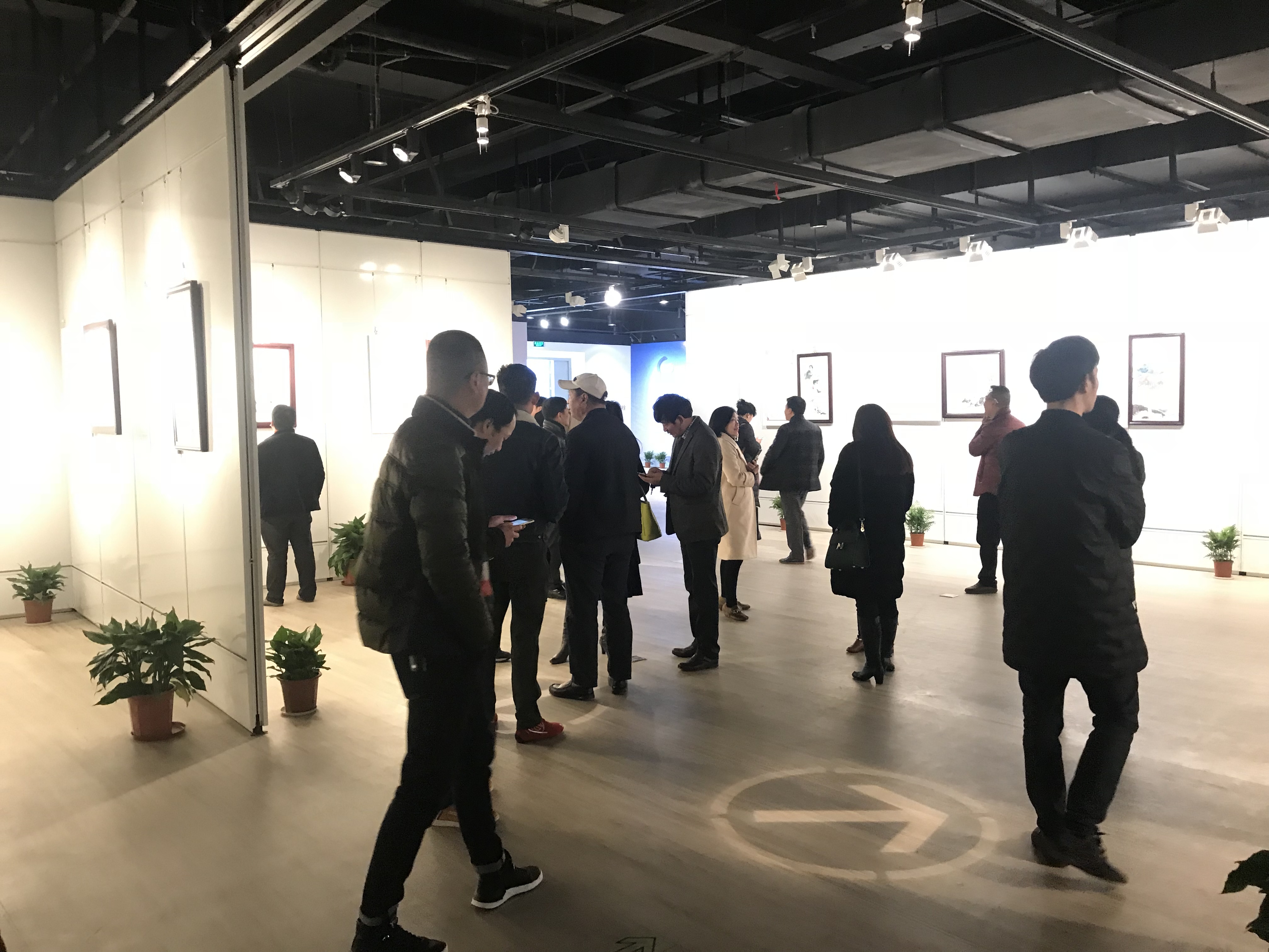 诗逢盛世·瓷放异彩