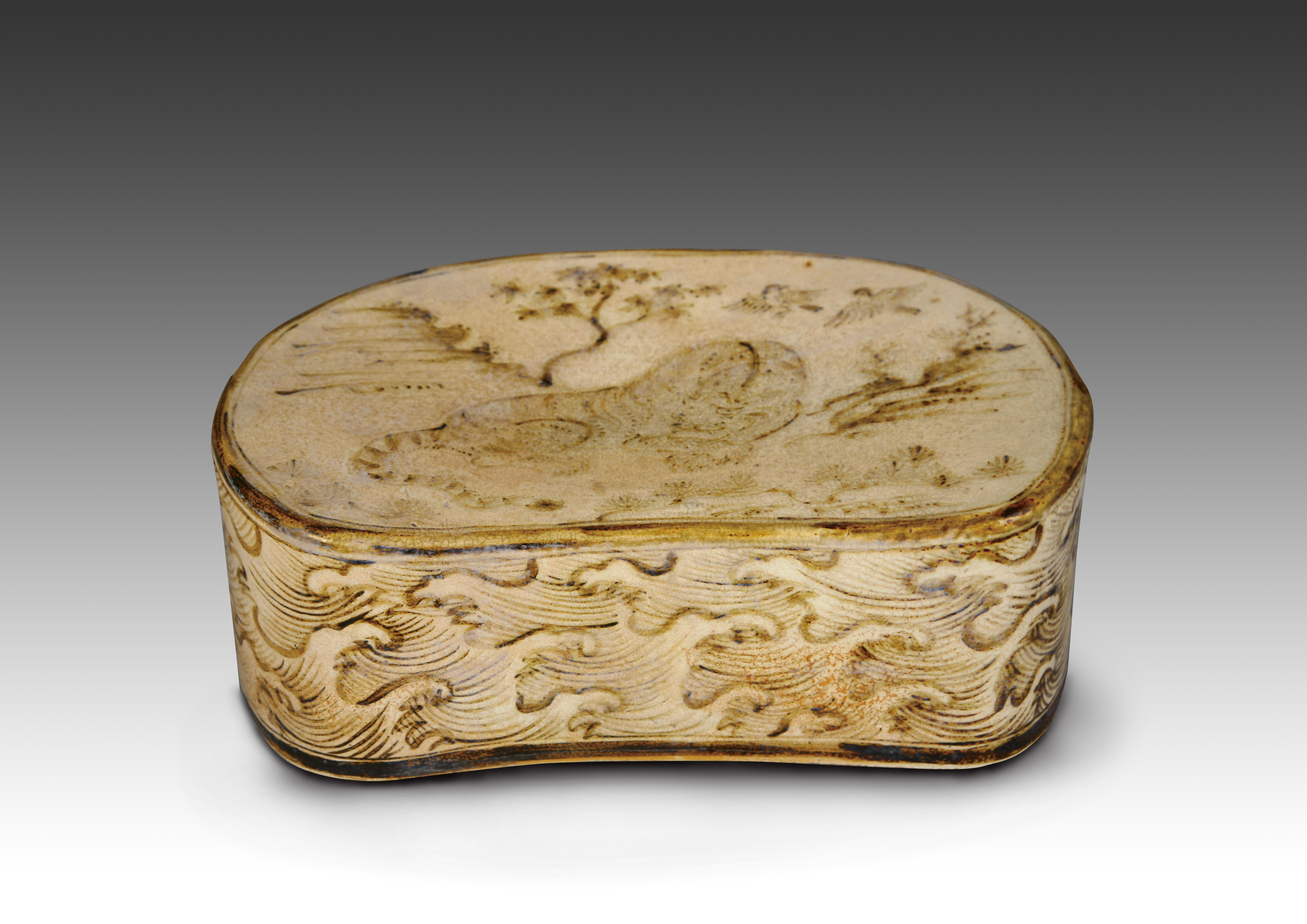 磁州窑虎纹瓷枕