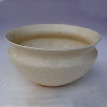 宋湘湖窑莲花钵