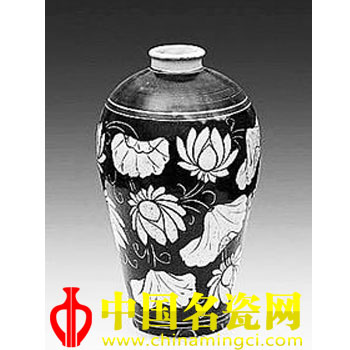 建宁窑黑釉梅瓶