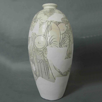 北宋~河南登封曲河窑~珍珠地划花~人物纹醉仙图梅瓶