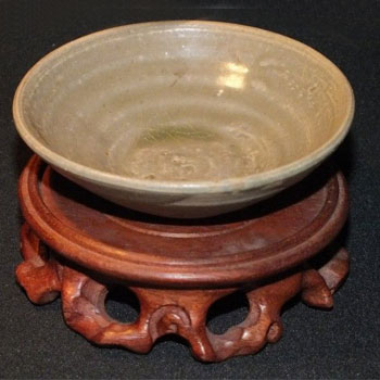 宋末元初衡阳蒋家窑青瓷茶盏一个