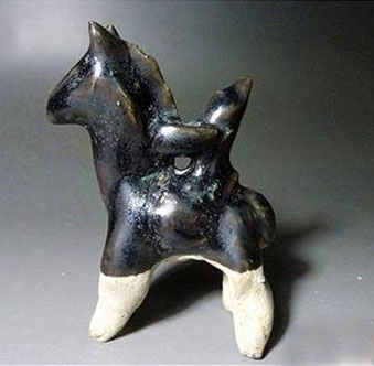 江官屯窑黑釉骑马人